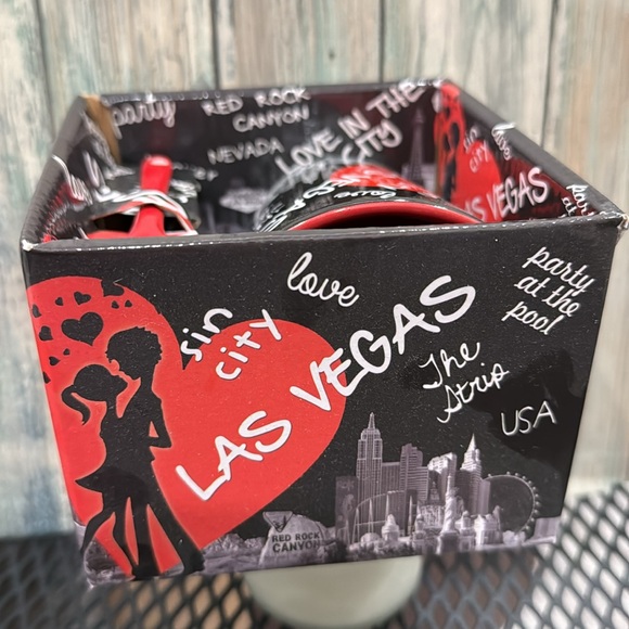 Las Vegas Commemorative Mug w/spoon - Picture 5 of 5